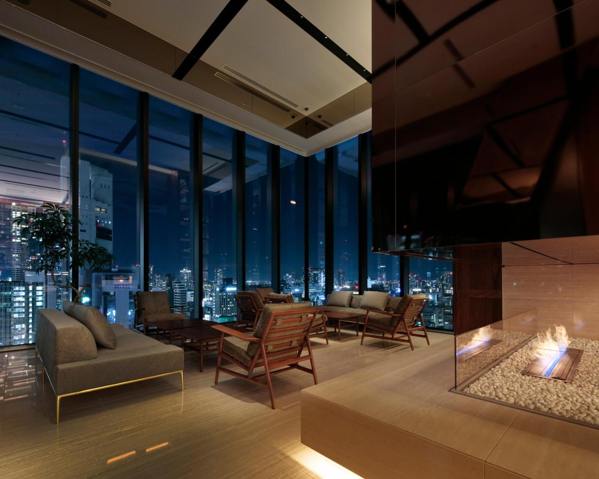 Candeo Hotels Osaka The Tower Exterior photo The Sky Lounge