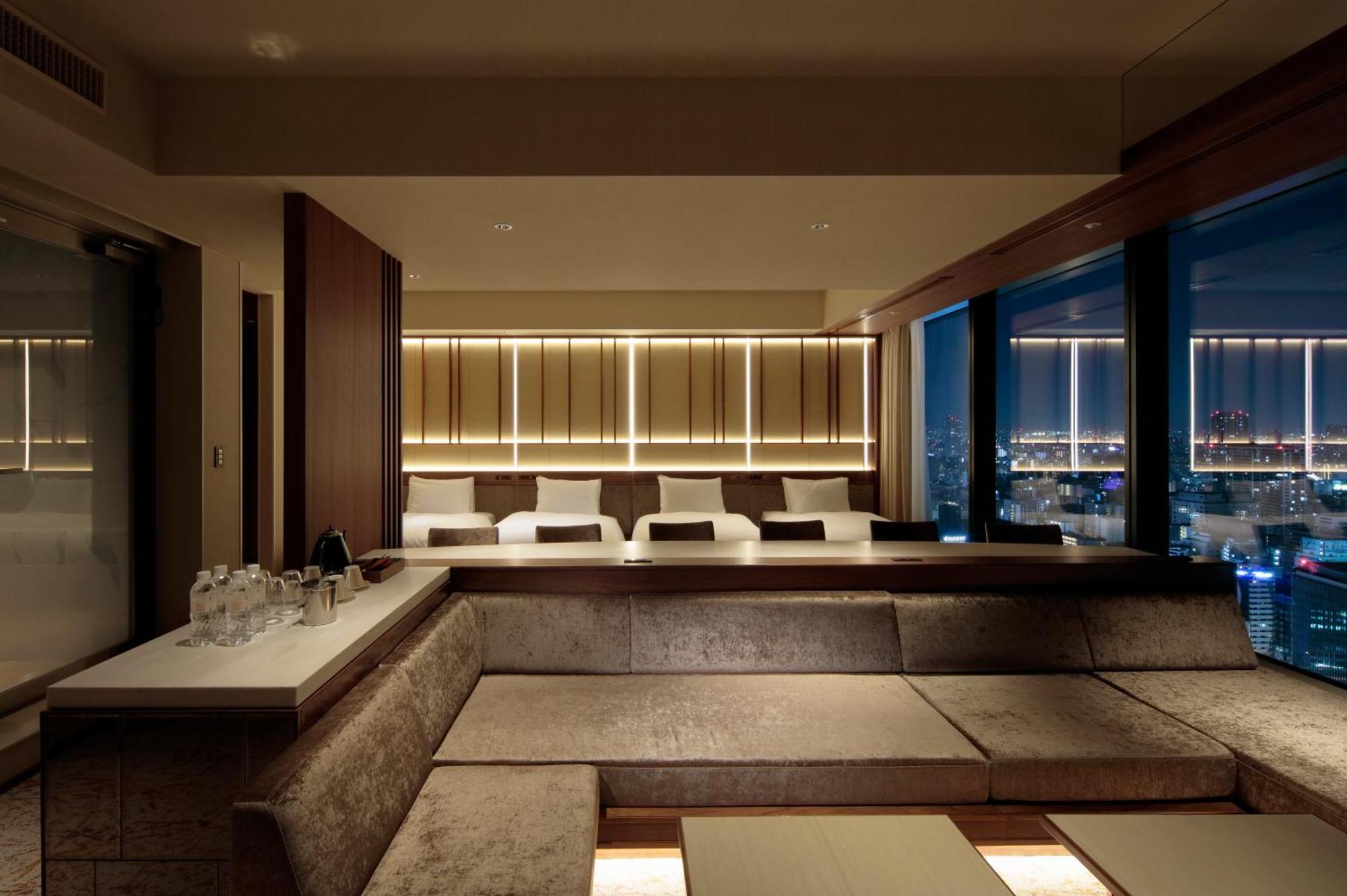 Candeo Hotels Osaka The Tower Exterior photo